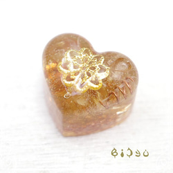 [再次上架] Bishu 豐滿心形花飾 Citrine Orgonite de-15-bj-160cc 第1張的照片