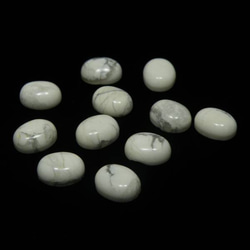 天然石 ルース 卸売　ハウライト(マグネサイト)　オーバルカボション　約8x10mm　lo-hw-oc（2個セット） 2枚目の画像