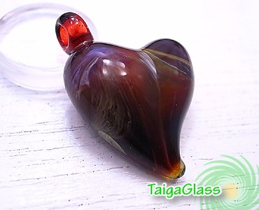 TaigaGlassハートペンダントトップtg6378