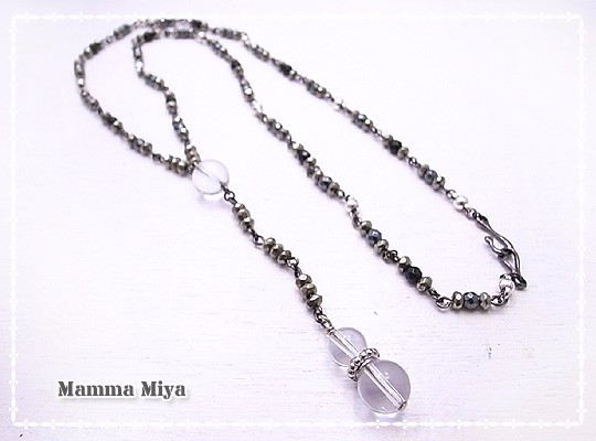 Mamma Miya　黒瑪瑙・赤鉄鋼・黄鉄鉱・水晶の首輪（BK）　de-51-19