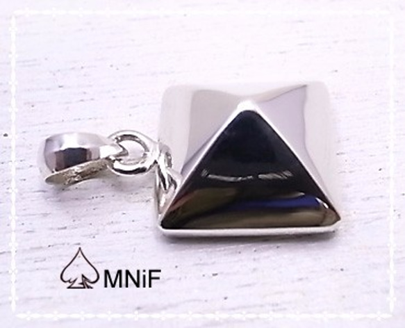 MNiF　MNiF Pyramid Stud Pendant　n1300-004 4枚目の画像