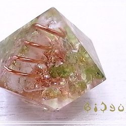 毘殊　ダイヤ型 ペリドット ミニオルゴナイト　bijyu-84 2枚目の画像