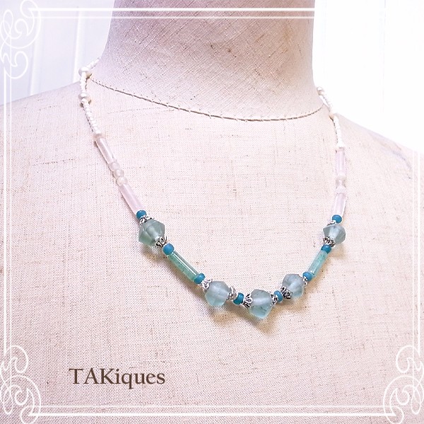 TAKiques　アンティークガラスビーズ＆ジェムネックレス　de-74-tq-001