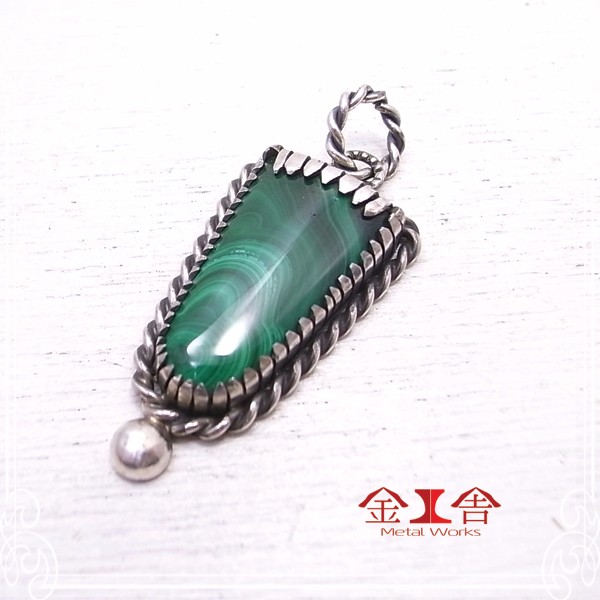 金工舎　シルバーペンダント【マラカイト】　de-24-ks-25