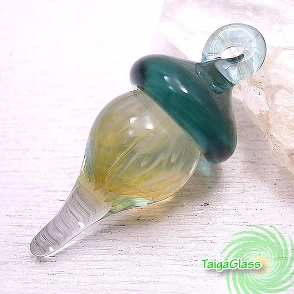 TaigaGlass　ペンダントトップ　de-03-tg384 3枚目の画像