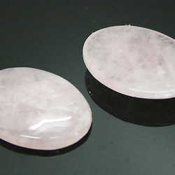石大的大松裸石薔薇石英（粉晶）的橢圓形凸圓形TI-LO-18 第2張的照片
