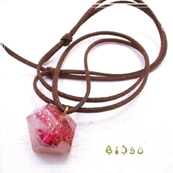 毘殊　ダイヤ型薔薇入りオルゴナイトネックレス(艶出しコーティングあり)　de-15-bj-259cc 4枚目の画像