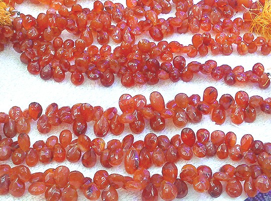 天然石 ビーズ ライン 卸売　カーネリアン(レッドアゲート）　ペアシェイプカットしずくビーズパーツ　ali-81b