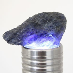 按重量出售的天然石原石Iolite粗石iolite-g 1000g / 1kg 第2張的照片