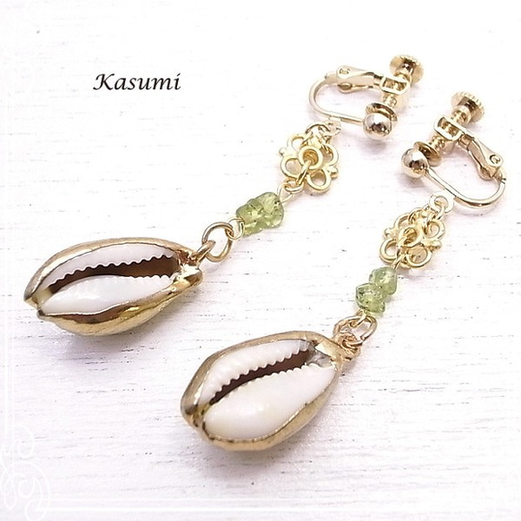 Kasumi貝殼和橄欖石耳環de-59-ks-133 第3張的照片
