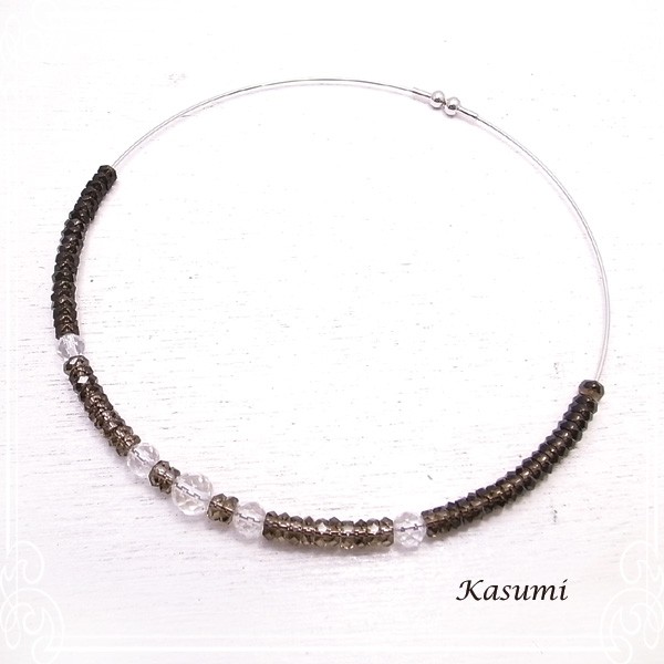 Kasumi　スモーキークォーツと水晶のワイヤーネックレス　de-59-ks-136