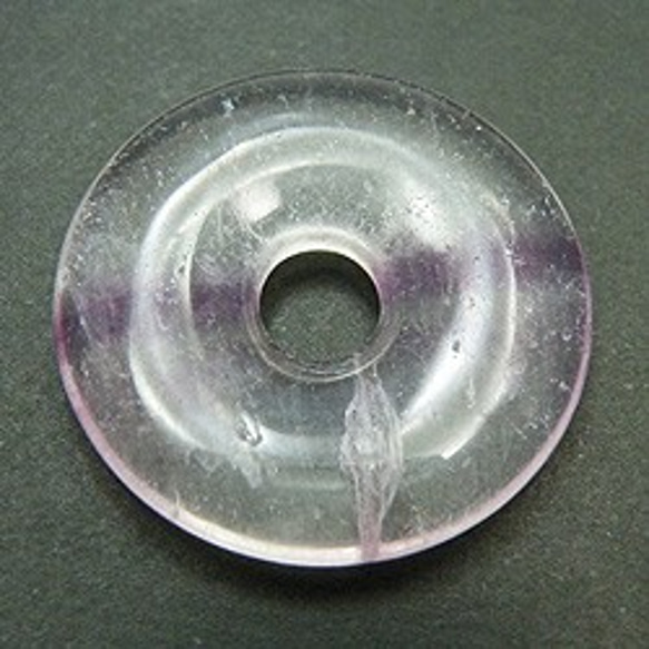 【残りわずか！】天然石パーツ　ピーディスク　フローライト（Fluorite）　ドーナツ型　ti-p-d-68　約20mm 1枚目の画像