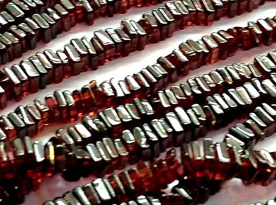 天然石 ビーズ ライン 卸売 ガーネット（garnet）　スクエアプレートビーズ　gb-ams-1