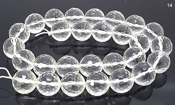 天然石ビーズ 卸売　クリスタルクォーツ(水晶)　丸玉ミラーカットビーズ　14mm　crystal-mirror-14 1枚目の画像