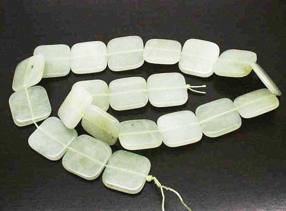 天然石 ビーズ ライン 卸売　ニュージェイド（New jade）　平四角ビーズ　timy-112 1枚目の画像
