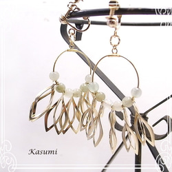 Kasumi　本ひすいと金属パーツのイヤリング　de-59-ks-233 5枚目の画像