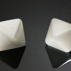 人造石零件珠子人造貓眼（人造石）骰子零件（每套2個）ti-pa-1212 第2張的照片