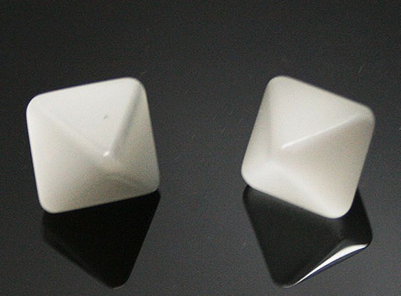人造石零件珠子人造貓眼（人造石）骰子零件（每套2個）ti-pa-1212 第2張的照片