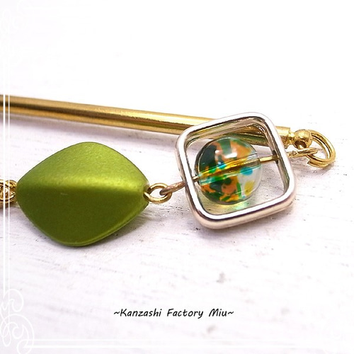 Kanzashi Factory Miu かんざし 葉っぱのチャームのかんざし 2色