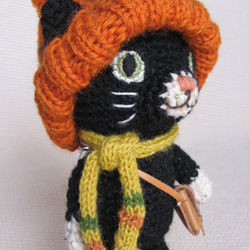 ＊＊耳出し帽子の黒猫（橙×黒）＊＊ 2枚目の画像