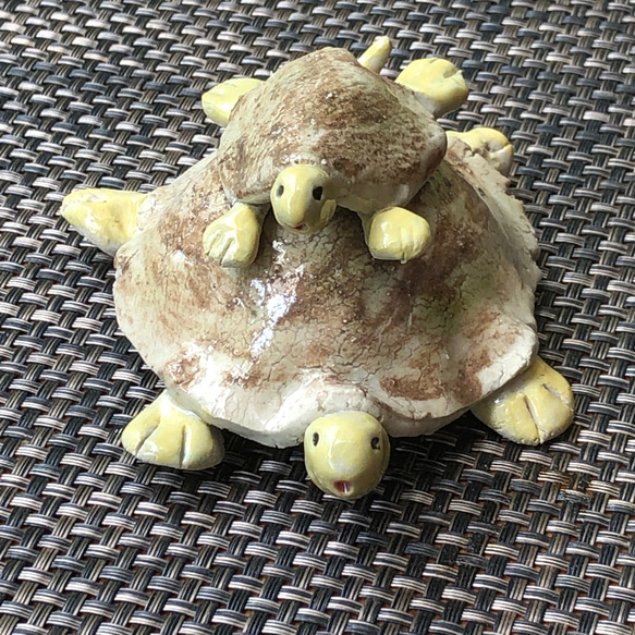 翡翠・亀の親子・置物 Amazon.co.jp: Otjidku 母と子 風水 亀の像 翡翠のカメ 家族の