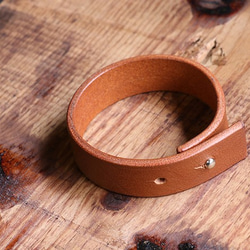 leather bracelet　牛革　レザーブレスレット 2枚目の画像
