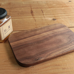 ブラックウォルナットのミニカッティングボード/木のお皿/チーズボード 2枚目の画像