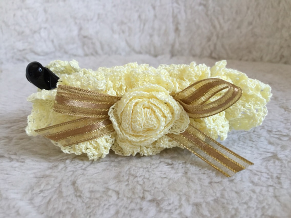 お花のバナナクリップ(黄・リボン付) 3枚目の画像