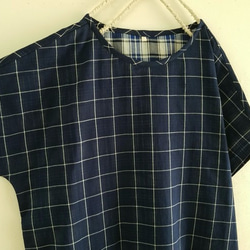 播州織ダブルガーゼのポンチョ。ウインドウペンチェック。ネイビー。　M・L【受注製作】 4枚目の画像