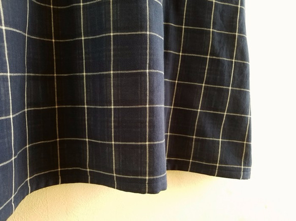 播州織ダブルガーゼのポンチョ。ウインドウペンチェック。ネイビー。　M・L【受注製作】 5枚目の画像