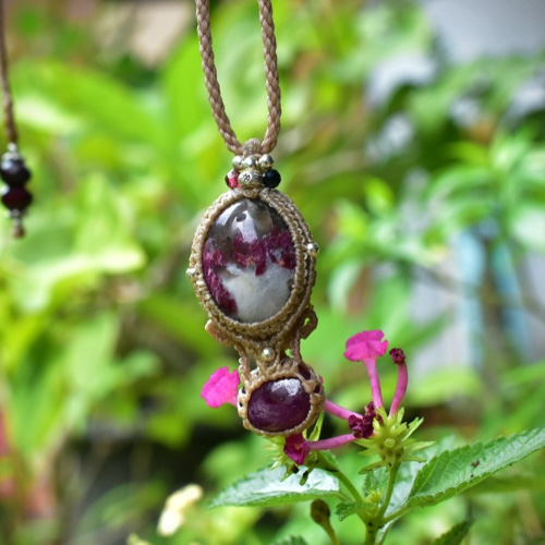 ピンクの砦☆ルビーインクォーツ ルビー マクラメペンダントruby022