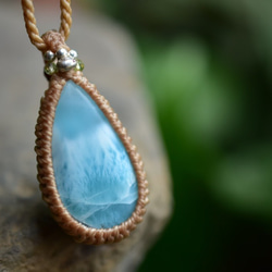 Innocent Drops ★ 高品質 Chatoyancy ★ Larimar Macrame Pendant lary01 第6張的照片