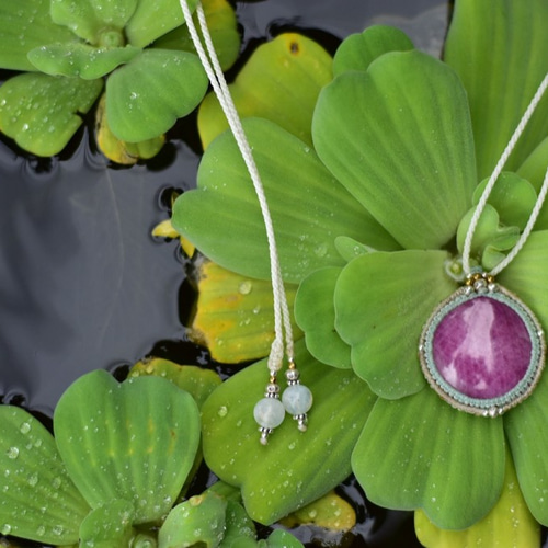 キラキラ光る☆艶やか☆ルビー マクラメペンダントruby048 ネックレス