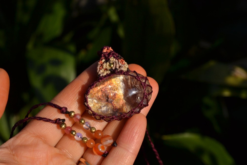 ピンクパープル★ガーデンクォーツ マクラメペンダントgarm108