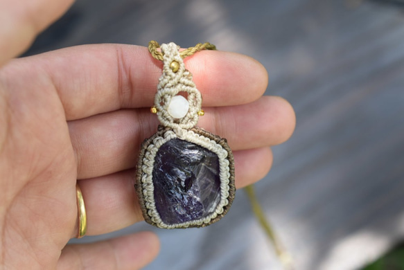 紫水晶寶石macrame吊墜 第3張的照片