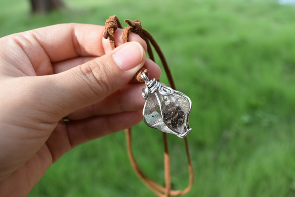 罕見★帶爪燈★Herkimer Diamond Wire Art Pendant H. 第8張的照片