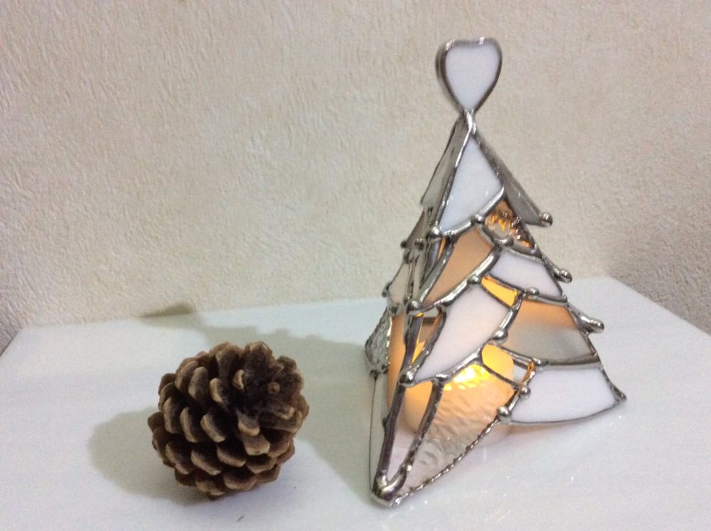 ステンドグラス◆ハートのホワイトクリスマスツリーランプ◆LED light付き