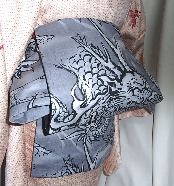 龍柄の作り帯 アンティーク帯 アンティーク着物に ○グレー迫力の龍柄名古屋帯新品 着物 お羊屋 通販 1824027｜Creema