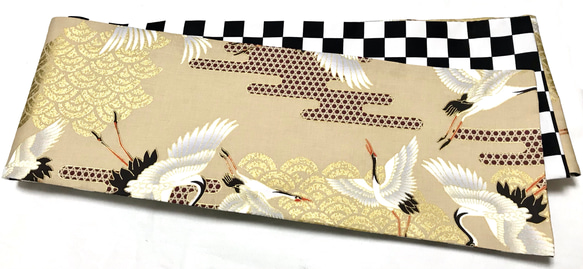 ベージュに金の青海波と鶴柄　半幅帯長尺リバ 4枚目の画像