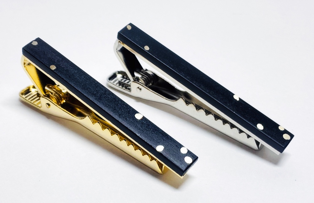 《漆・純銀》雪降る夜に マットver. 漆ネクタイピン