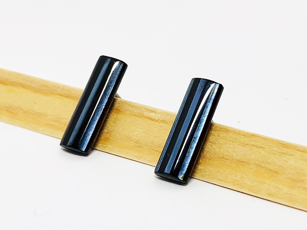 Line ver.Shiro No.3 漆ピアス【漆・螺鈿】