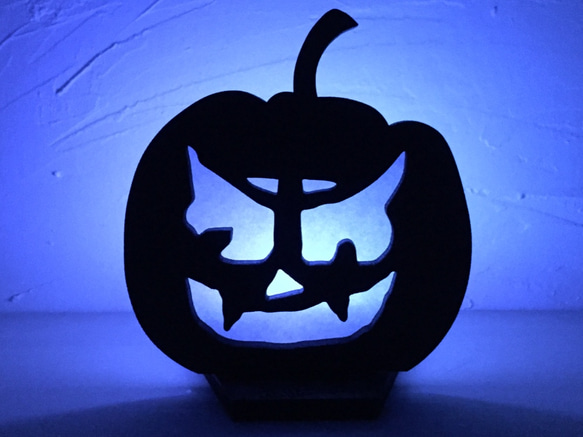 木のかぼちゃランプ「かぼちゃ2」LEDキャンドル付き 1枚目の画像