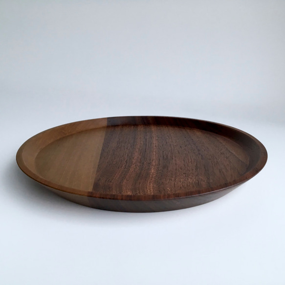 7寸皿　ウォールナット x ホオ　無垢材　お皿　木の皿　 1枚目の画像