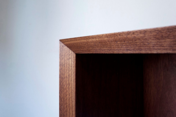 本棚　ブックシェルフ　ウォールナット　シンプルなデザイン　W70cm 2枚目の画像