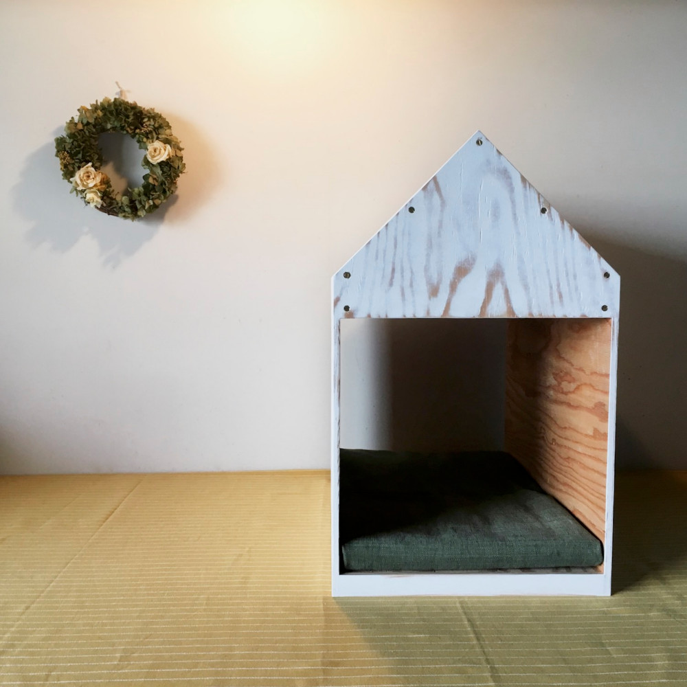 インテリアになる犬小屋 ドッグハウス ペットハウス 木製 ホワイトウォッシュ 室内用 インテリアになる犬小屋 ドッグハウス ペットハウス 木製 ホワイトウォッシュ 室内用
