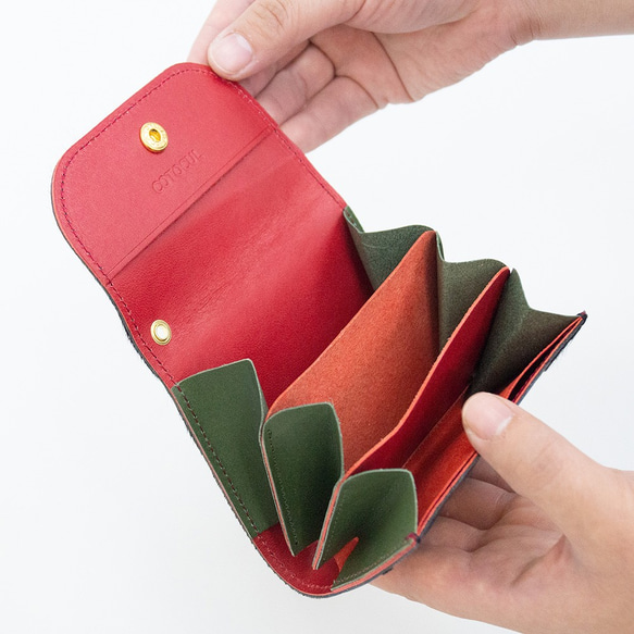 『Creema限定』【COTOCUL】お札が折れない小さな財布（クリスマスカラー/白金） 4枚目の画像