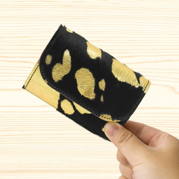 『Creema限定』【COTOCUL】お札が折れない小さな財布（クリスマスカラー/黒金） 2枚目の画像