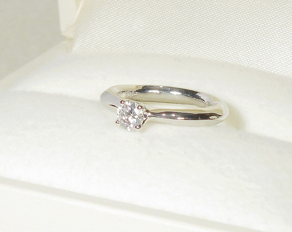 ダイアモンドの指輪/RING/ 0.45 / 0.34 / 0.11 ct.