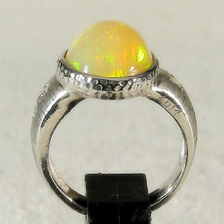 4.01ctオパールとプラチナの指輪（リングサイズ：9号、Pt900、再生ダイヤモンド） 3枚目の画像
