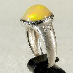 4.01ctオパールとプラチナの指輪（リングサイズ：9号、Pt900、再生ダイヤモンド） 4枚目の画像